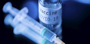 Vaccination Covid-19 : gare aux arnaques au numéro surtaxé !